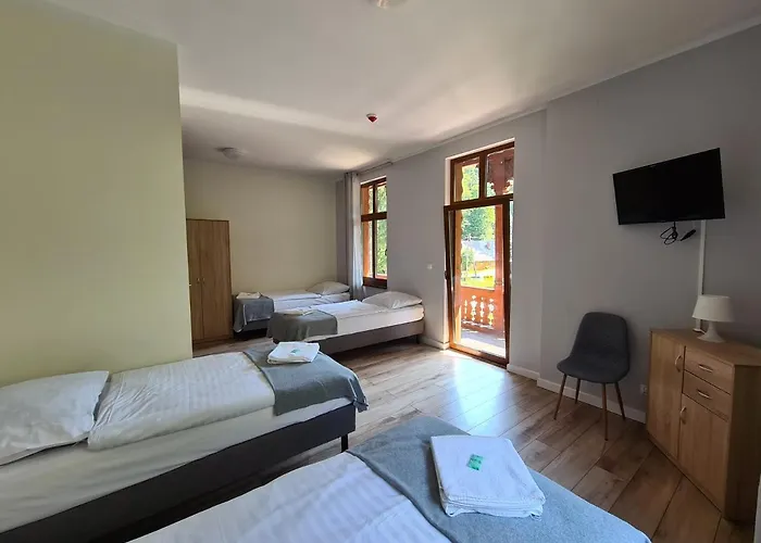 Goralka Hotel *